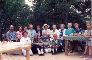 1996 Alkuasukkaat 30v Kuva Oliver Schuman 10v tuleva ravintoloitsija